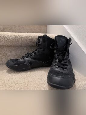 Boxing Men's All-Black High-Top Training Shoes size 7 new no box TITLE